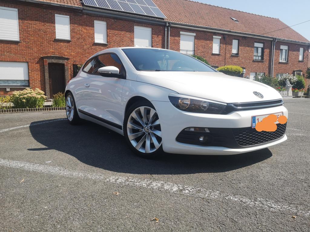 Volkswagen, Euro 5, Zwart, Wit, 118 kW