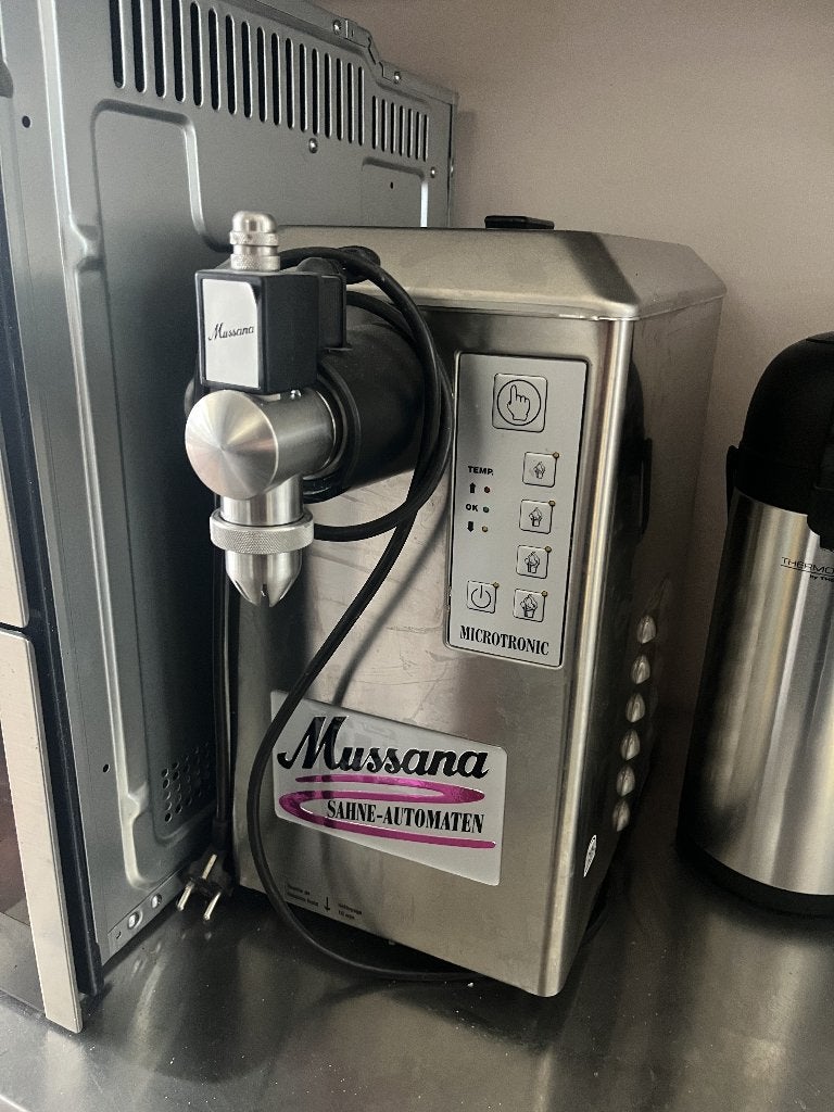 Mussana Slagroommachine Pony 2l, Articles professionnels, Horeca | Équipement de cuisine, Enlèvement