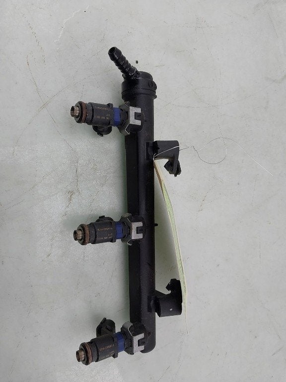 INJECTEUR Volkswagen Up! (121) (|04C133317M|), Dhr. J. Ham, Volkswagen, Administratie@autoham.nl, Utilisé