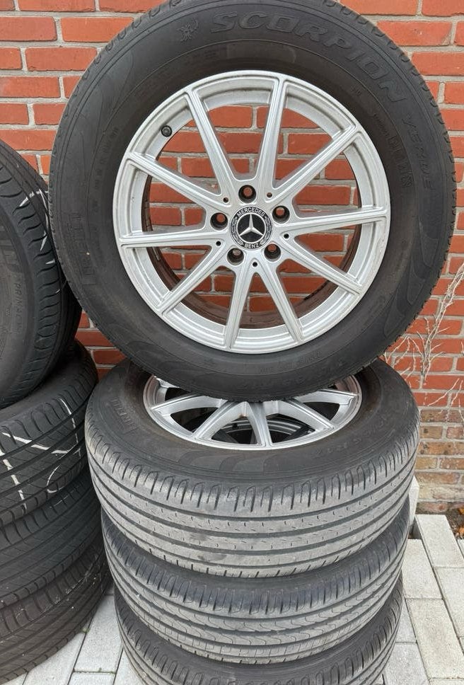 Jantes Mercedes GLB d'origine sur pneus Pirelli ZGST., Autos : Pièces & Accessoires, Pneus et Jantes, 215 mm, Véhicule de tourisme