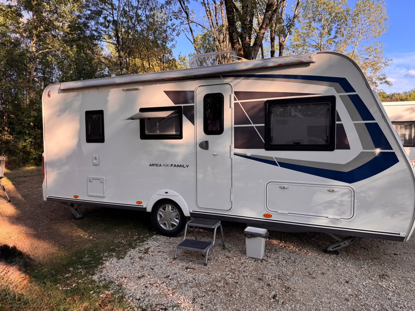 Caravelair Artica Family 6 pers direct beschikbaar, Stapelbed, Mover, Treinzit, Particulier