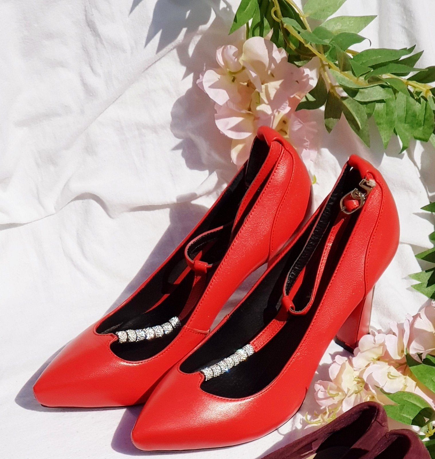Escarpins🍒 rouge en cuir véritable T38🍒, Vêtements | Femmes, Rouge, Cuir, Enlèvement ou Envoi, Escarpins
