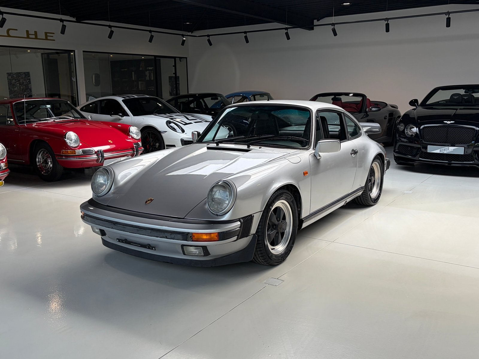 Porsche 911 3.2 Carrera G50 EU, Autos, Porsche, Entreprise, Air conditionné automatique, Essence, Coupé, Boîte manuelle, Argent ou Gris