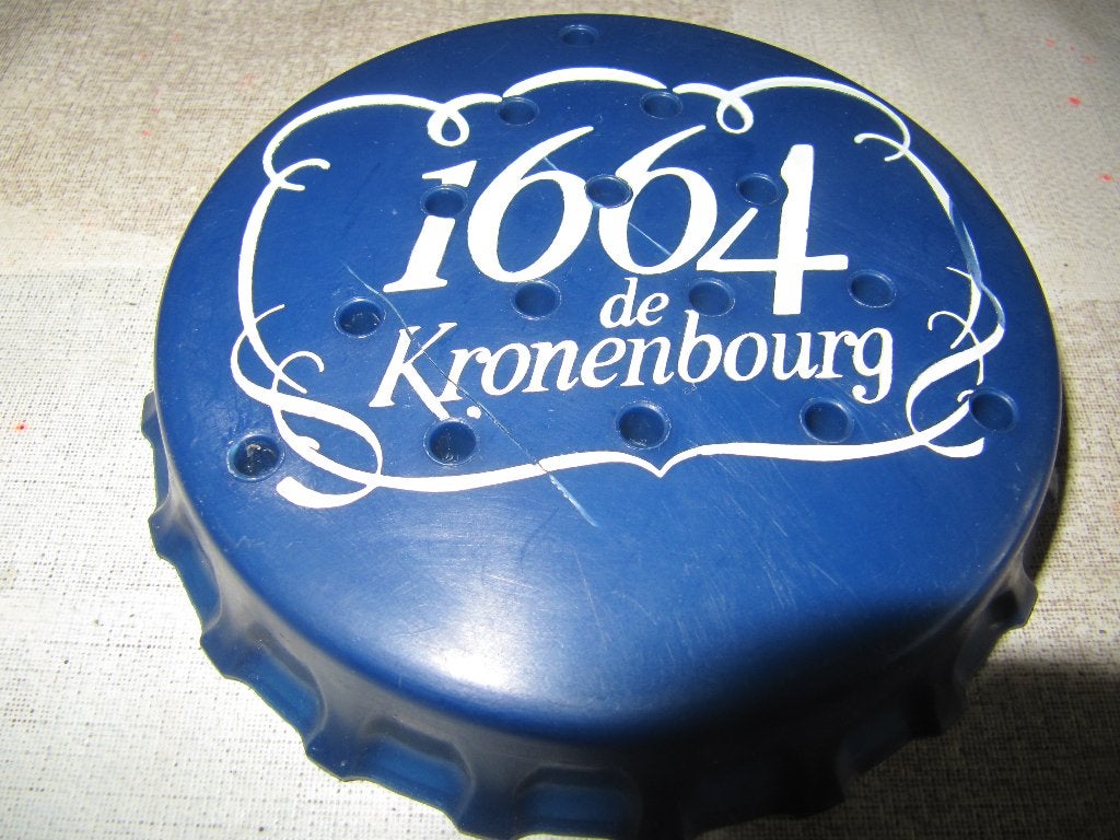 Reuze kroonkurk "KRONENBOURG 1664"., Verzamelen, Ophalen of Verzenden, Zo goed als nieuw, Reclamebord, Plaat of Schild