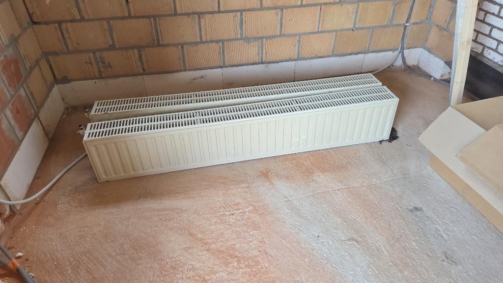 1 radiator, Doe-het-zelf en Bouw, Verwarming en Radiatoren, Ophalen, 30 tot 80 cm, Gebruikt, Radiator