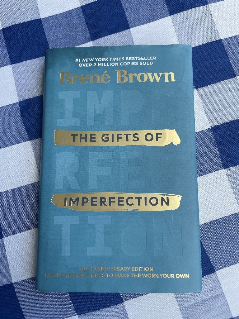 THE GIFTS OF IMPERFECTION Brené Brown, Livres, Psychologie, Enlèvement ou Envoi, Psychologie cognitive, Comme neuf, Brené Brown
