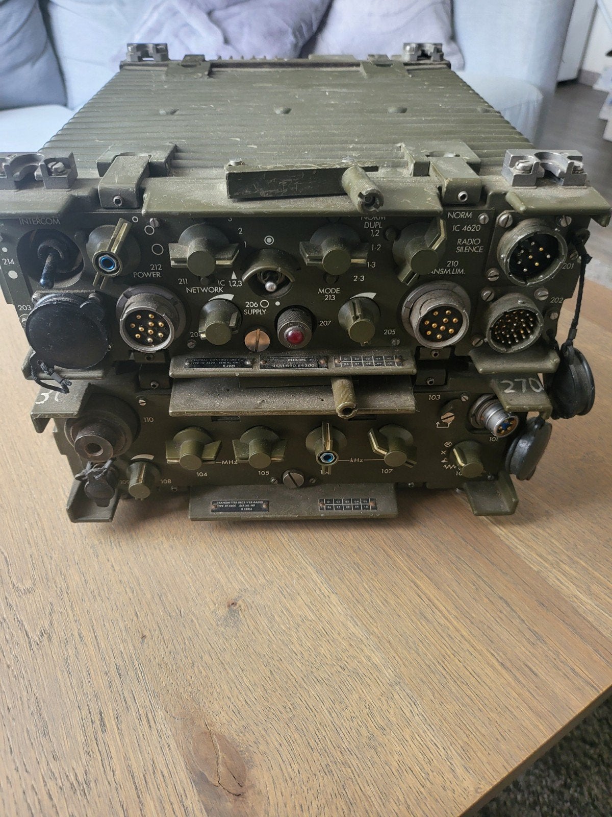 Communications militaires RT4600 IC4620, Enlèvement ou Envoi
