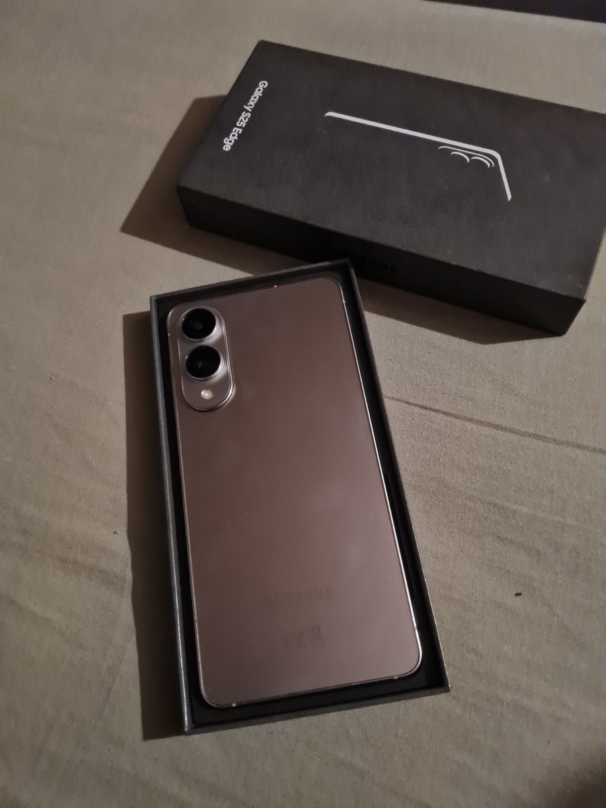 Samsung Galaxy S25 Edge – 256 Go – Comme neuf, 256 GB, Enlèvement ou Envoi, Comme neuf