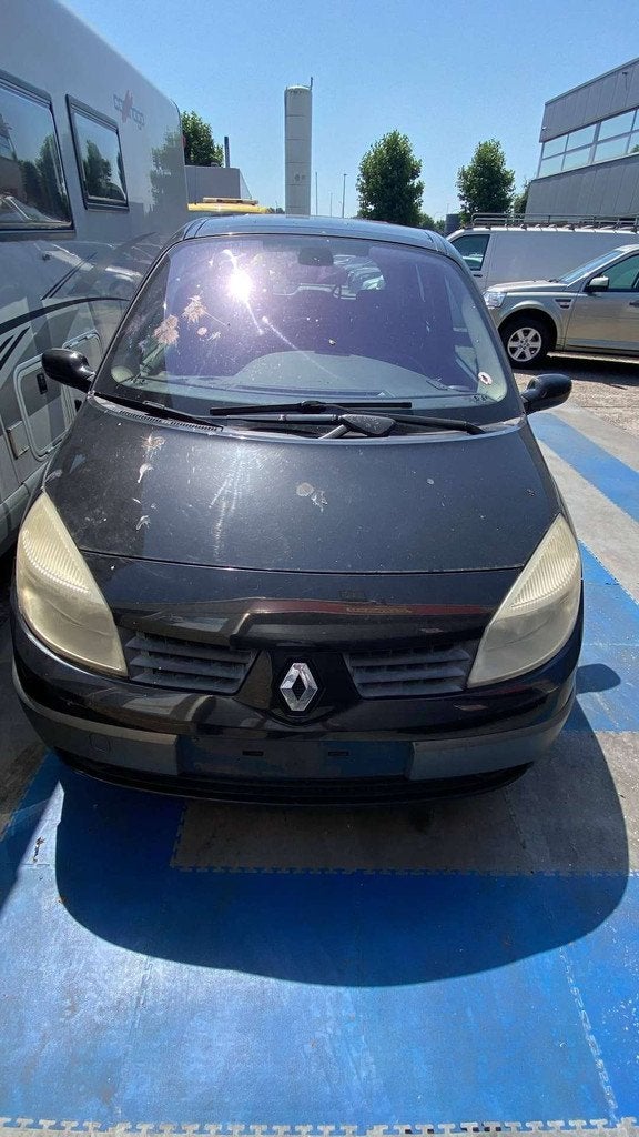 Renault Scénic Benzine bj2004 eur4 automaat (automatique), Autos, https://public.car-pass.be/vhr/8f35ffe8-4d63-4beb-8457-6f36d0b267e9