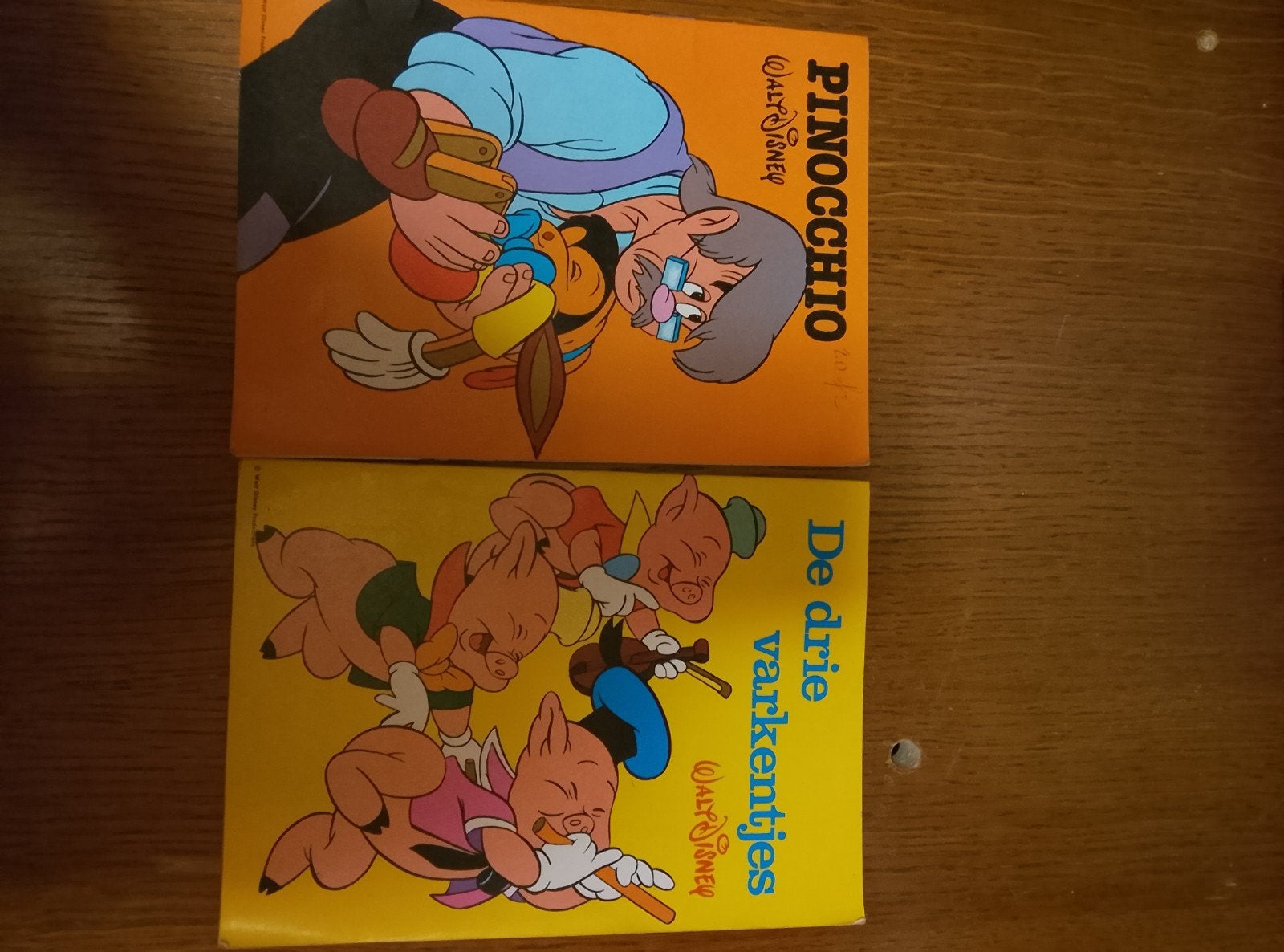 2 oude Disney leesboekjes, Ophalen