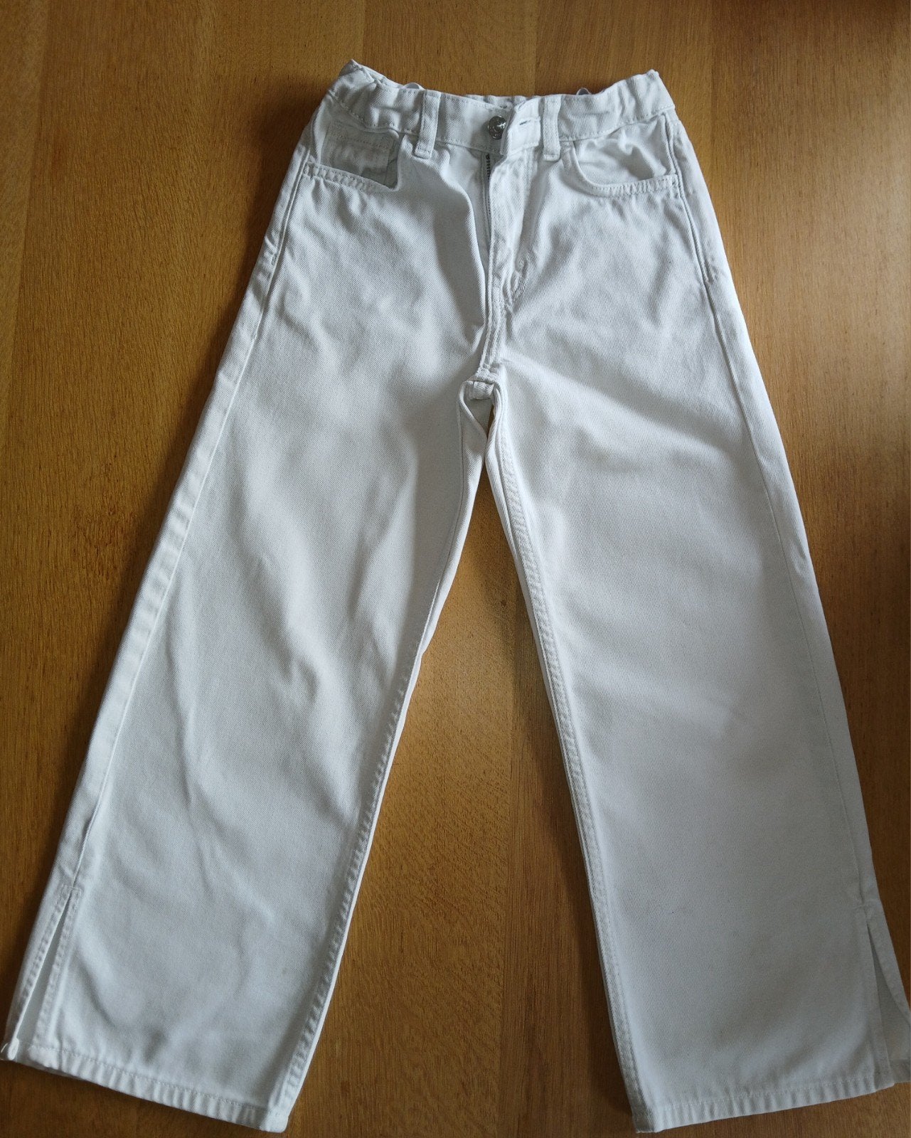 Witte katoenen jeans voor meisjes maat 128 - Primark, Kinderen en Baby's, Kinderkleding | Maat 128, Broek, Gebruikt, Meisje, Ophalen of Verzenden