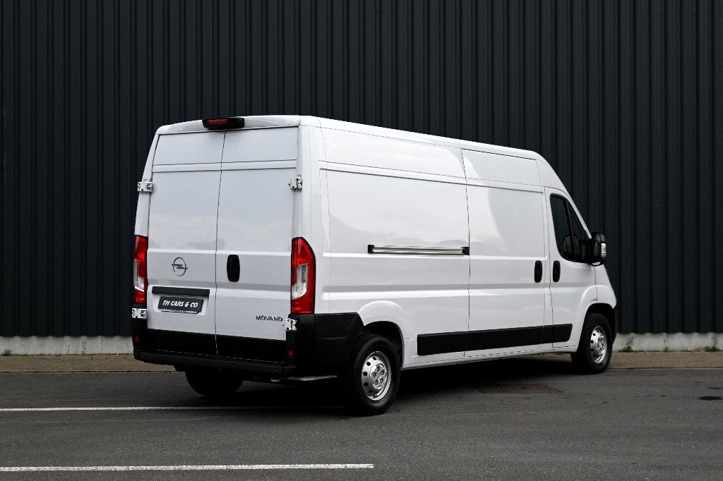 Peugeot Boxer L3H2 140PK / Camera, Cruise, GPS, LED, BTW, Auto's, Bestelwagens en Lichte vracht, Voorwielaandrijving, Stof, 4 cilinders