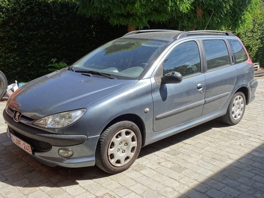Peugeot 206 1.4HDI van 2006 - break, Voorwielaandrijving, Centrale vergrendeling, Stof, Particulier