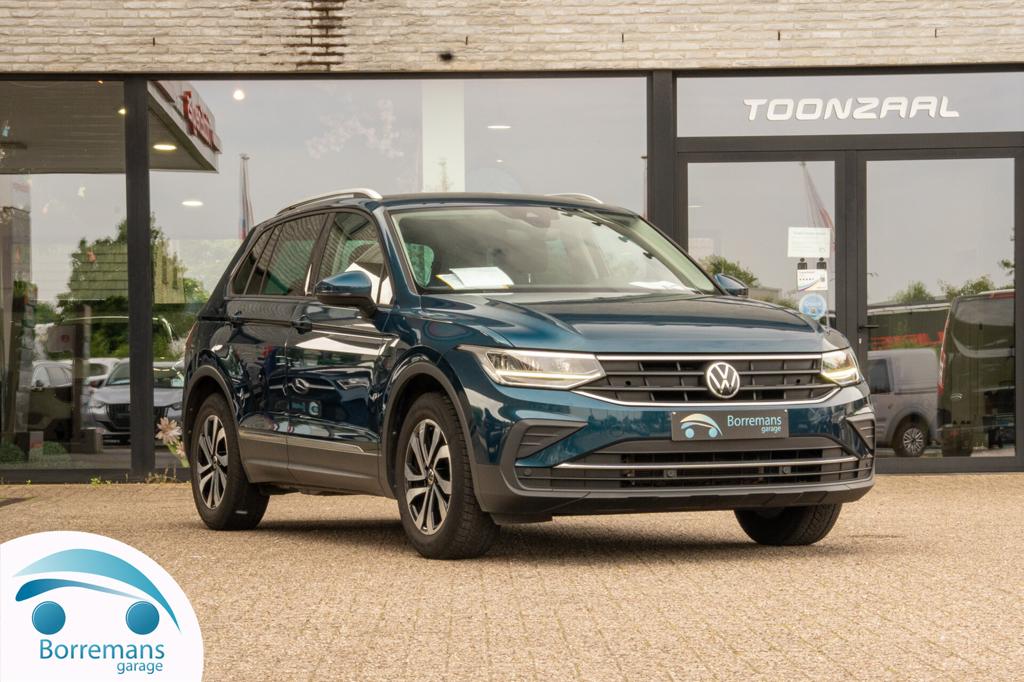 Volkswagen Tiguan 1.5 TSI Camera/Carplay/Lane assist/Front, Auto's, Volkswagen, 0 kg, 1498 cc, 4 cilinders, Bedrijf