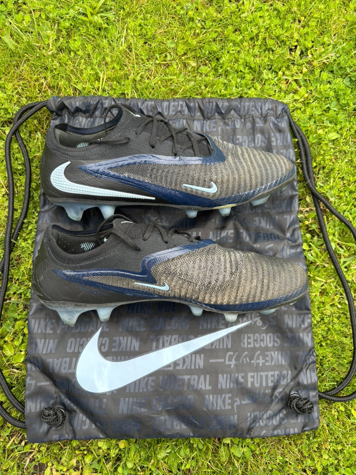 Phantom 6 Low Elite FG, Sports & Fitness, Football, Neuf, Chaussures, Enlèvement ou Envoi
