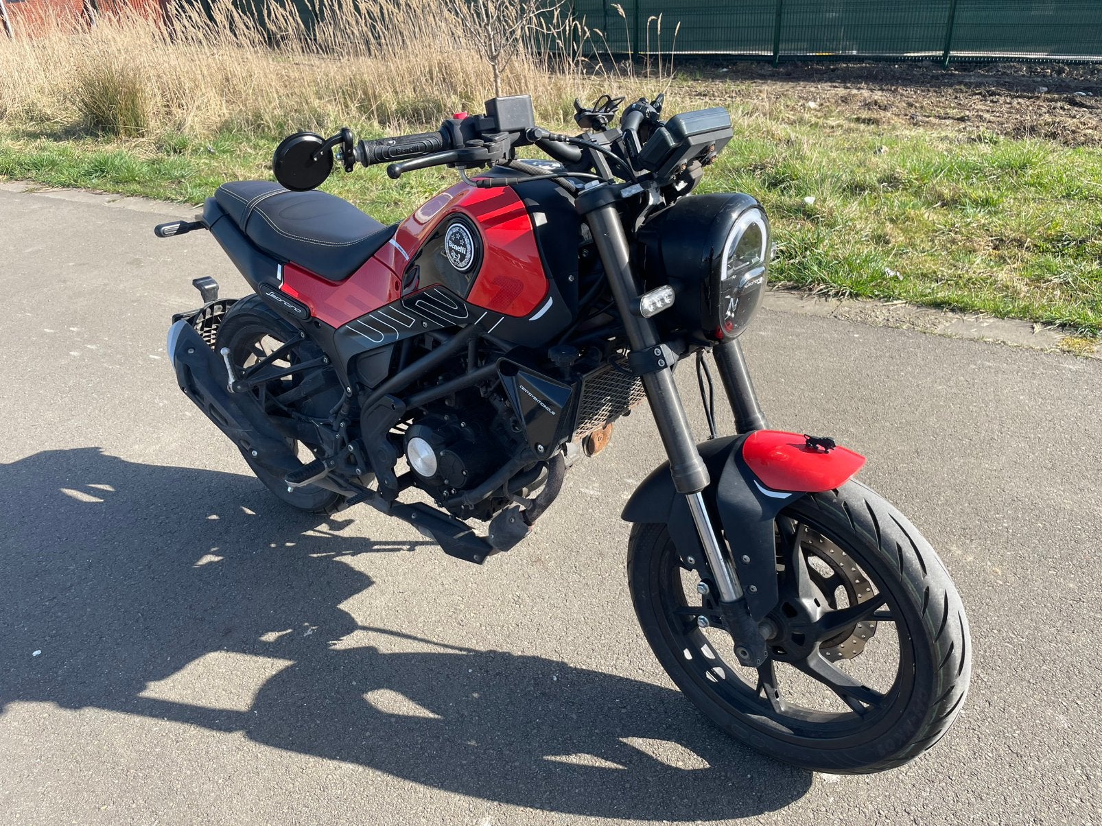 Benelli leonceli 125cc bj2022, Fietsen en Brommers, Brommers | Overige merken, Ophalen of Verzenden, Zo goed als nieuw
