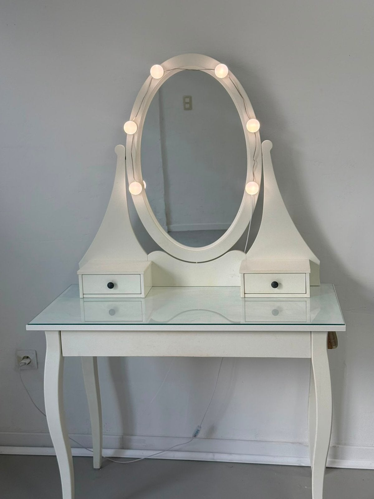 Makeup tafel, Ophalen, Glas, 50 tot 100 cm, 100 tot 150 cm