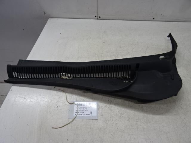 SIERLIJSTEN VOORRUIT Volkswagen Polo VI (AW1), Gebruikt, Mevr. I. Hauben, Rue de l'Espoir 34 34
4030  GRIVEGNÉE, BE, Info@Collignon.be