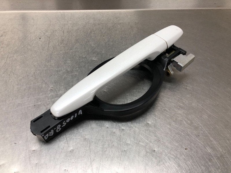 POIGNEE EXTERIEURE ARRIÈRE DROITE Outlander (GF / GG), Utilisé, Arrière, Mitsubishi