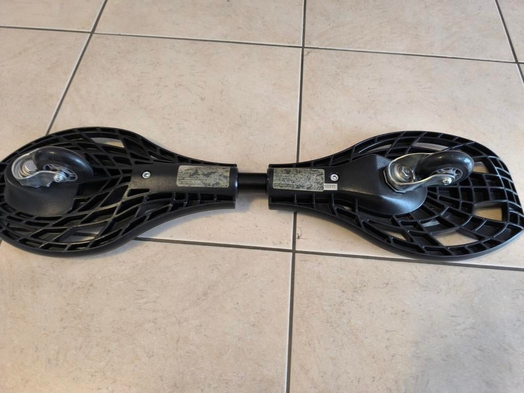 WAVEBOARD NEUF, Sports & Fitness, Skateboard, Enlèvement, Waveboard