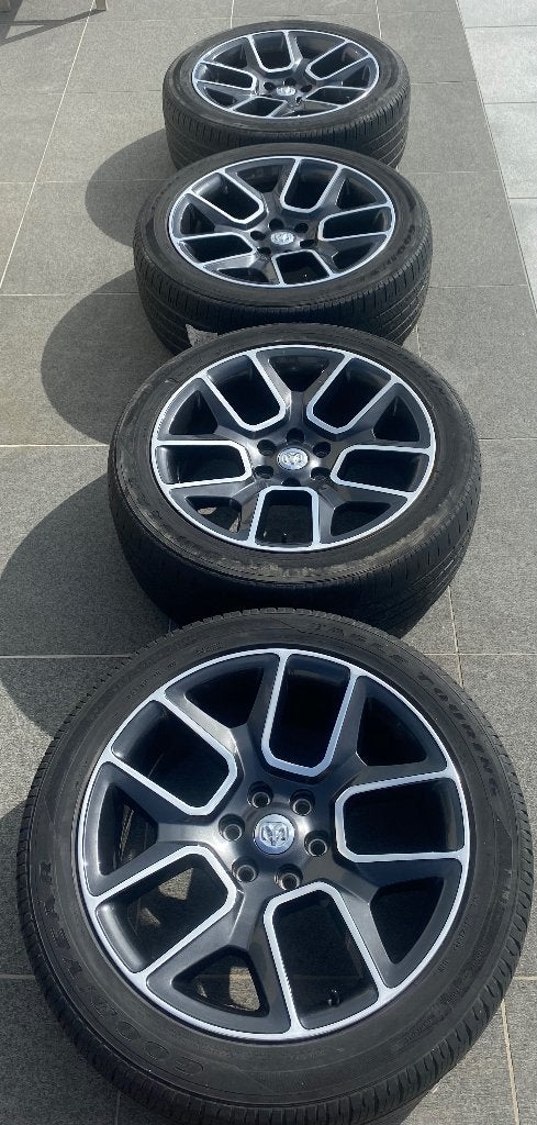 Velgen Dodge Ram, Ophalen, Overige maten, Zomerbanden, Velg(en)