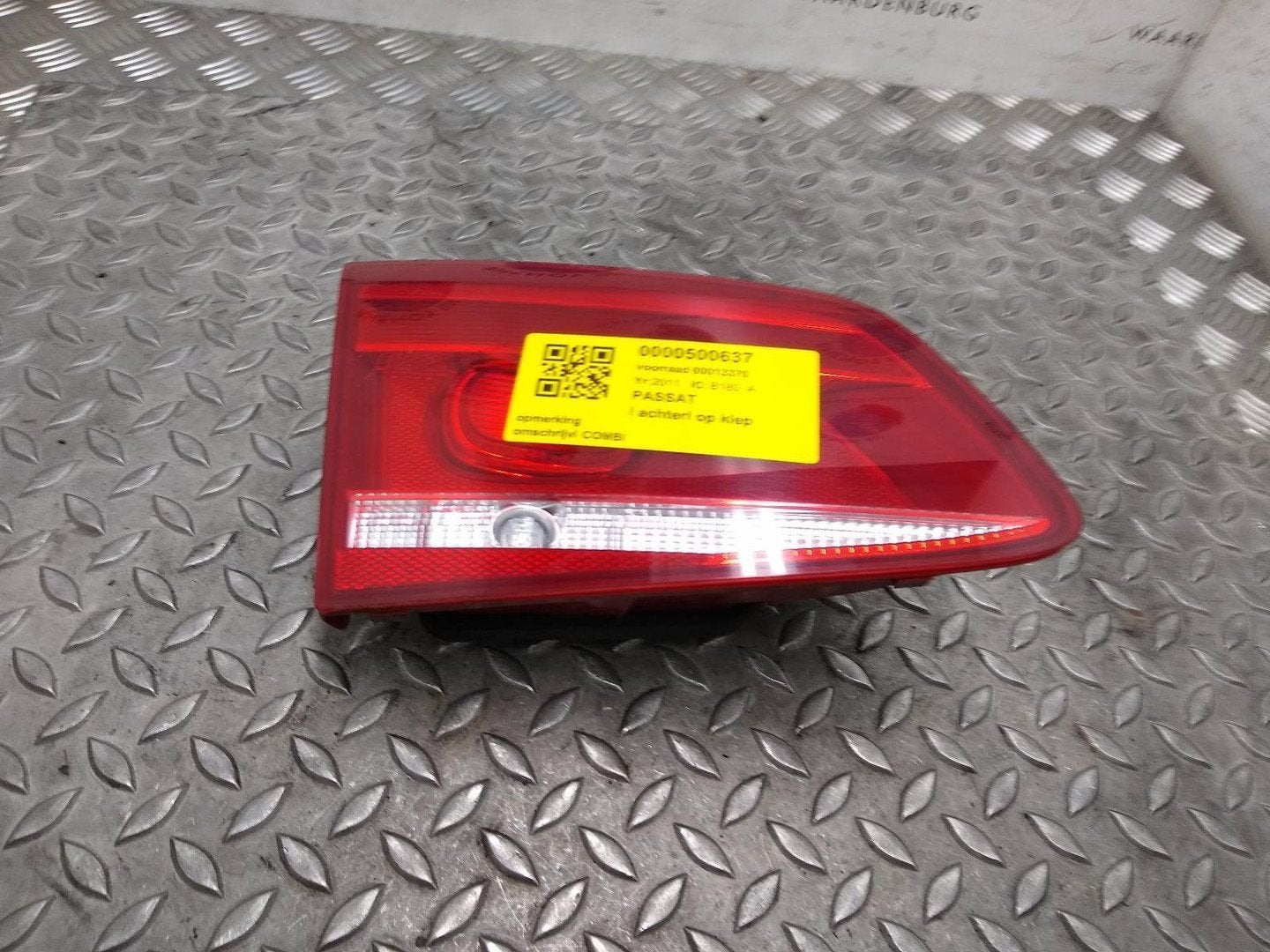 VOLKSWAGEN PASSAT BlueMotion ACHTERLICHT L 2011, Auto-onderdelen, Verlichting, Gebruikt, ARN erkend, Stiba lid, Erkend duurzaam