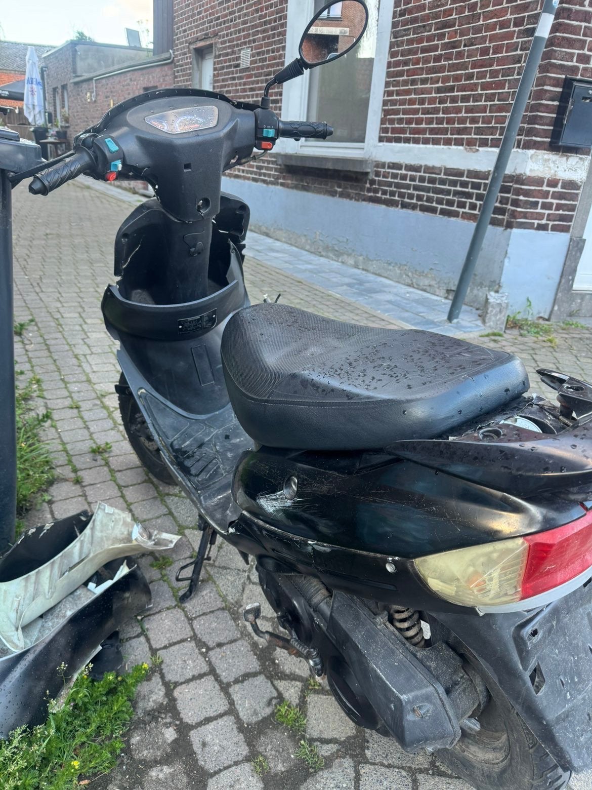 Peugot v-clic, Fietsen en Brommers, Ophalen, Gebruikt, Benzine, Peugeot