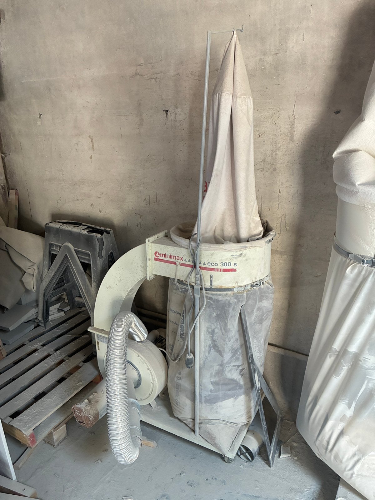 Minimax eco 300 s stoafszuiging, Ophalen, Zo goed als nieuw