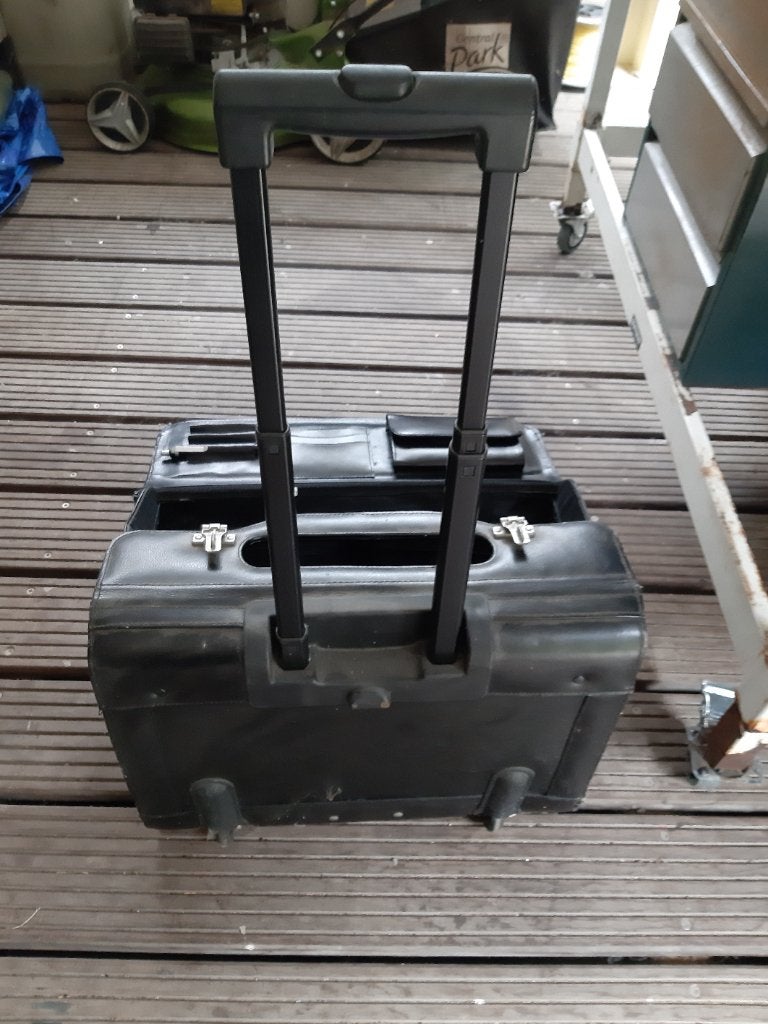 Trolly koffer in leder, Doe-het-zelf en Bouw, Gereedschapskisten, Ophalen