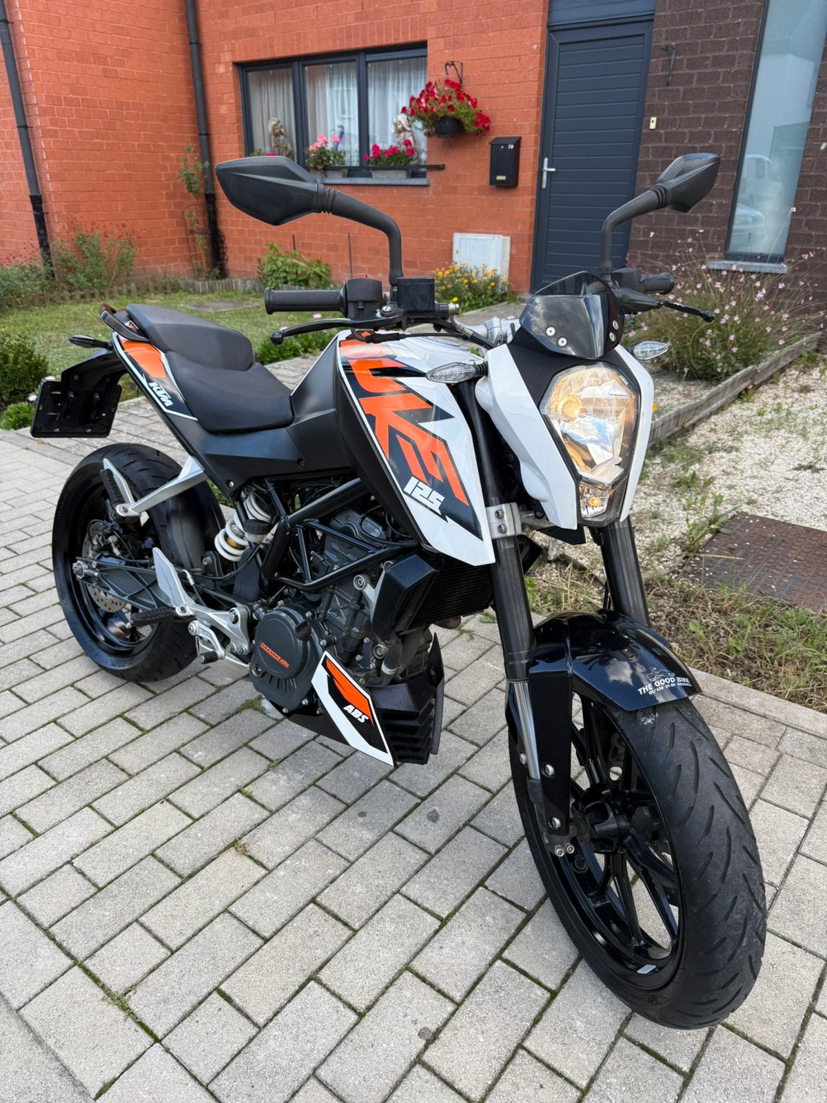 Ktm Duke 125cc // livraison possible, Motos, Particulier, ABS