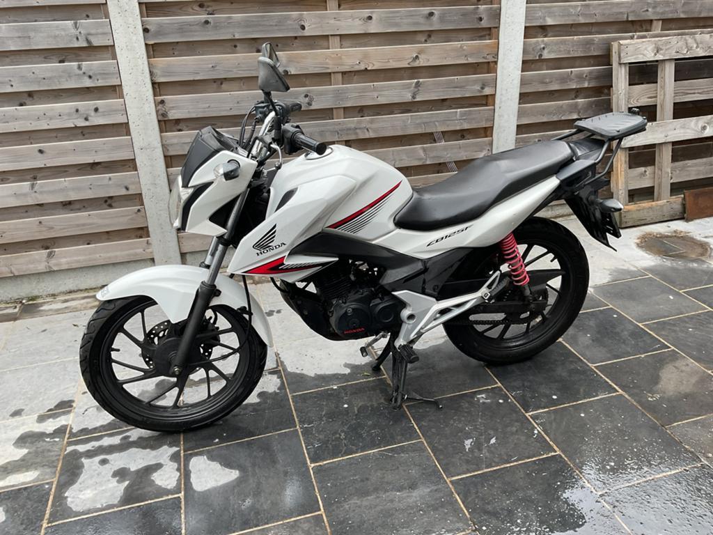 Honda CBF125, Motoren, Gebruikt, Particulier, 125 cc, 11 kW of minder
