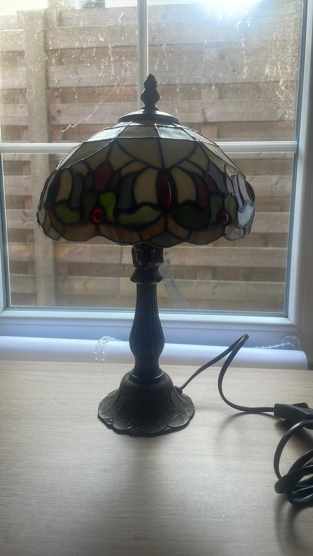 Een tafellamp in tiffany stijl, Ophalen of Verzenden, Zo goed als nieuw, Tiffany lamp