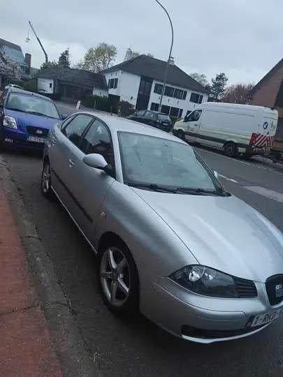 SEAT Cordoba 1.4i 16V 75 Fresh (met LPG), Auto's, Zwart, 4 cilinders, 5 deurs, Particulier