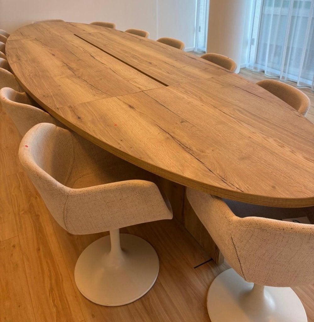 Table + 10 chaises en chene, Maison & Meubles, Comme neuf, 100 à 150 cm, Enlèvement, Scandinave