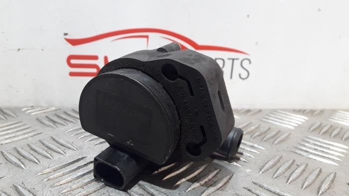 Pompe à eau supplémentaire d'un Mercedes CLA, 3 mois de garantie, Utilisé, -, -