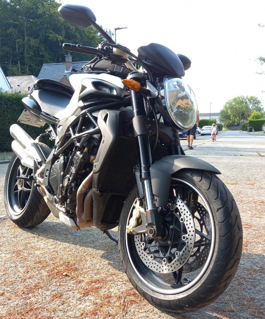 MV Agusta 920 Brutale 2011  18000kms, Motos, Motos | MV Agusta, Particulier, Naked bike, 4 cylindres, Enlèvement