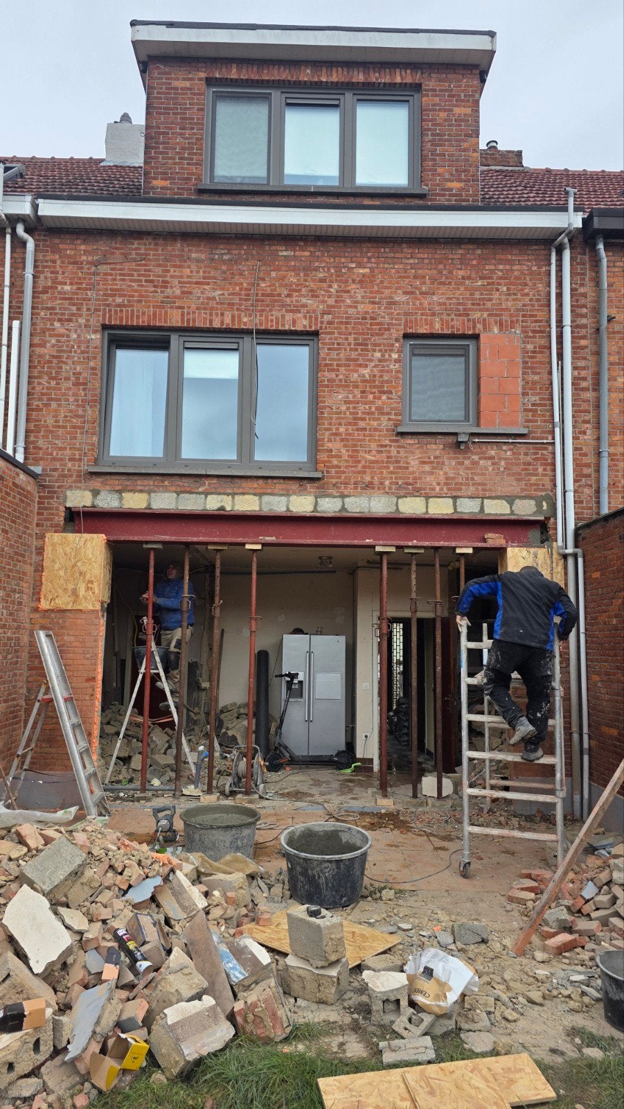 Poutrel plaatsen.  Trapgat maken. 0466408753, Doe-het-zelf en Bouw, Deuren en Vliegenramen, Ophalen of Verzenden