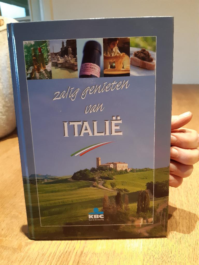 boek zalig genieten Italie, Livres, Livres de cuisine, Enlèvement ou Envoi, Comme neuf, Italie