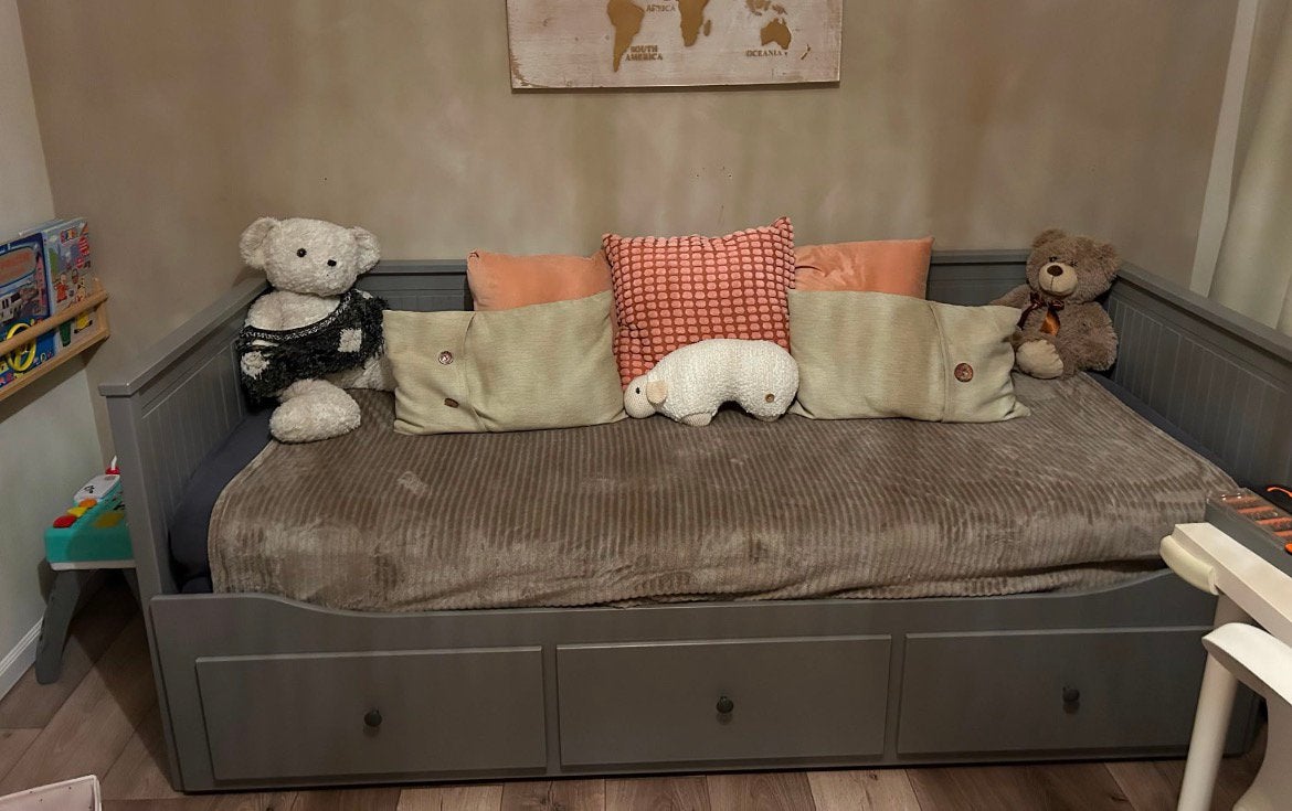 Hemnes ikea bedbank, Enlèvement, Comme neuf