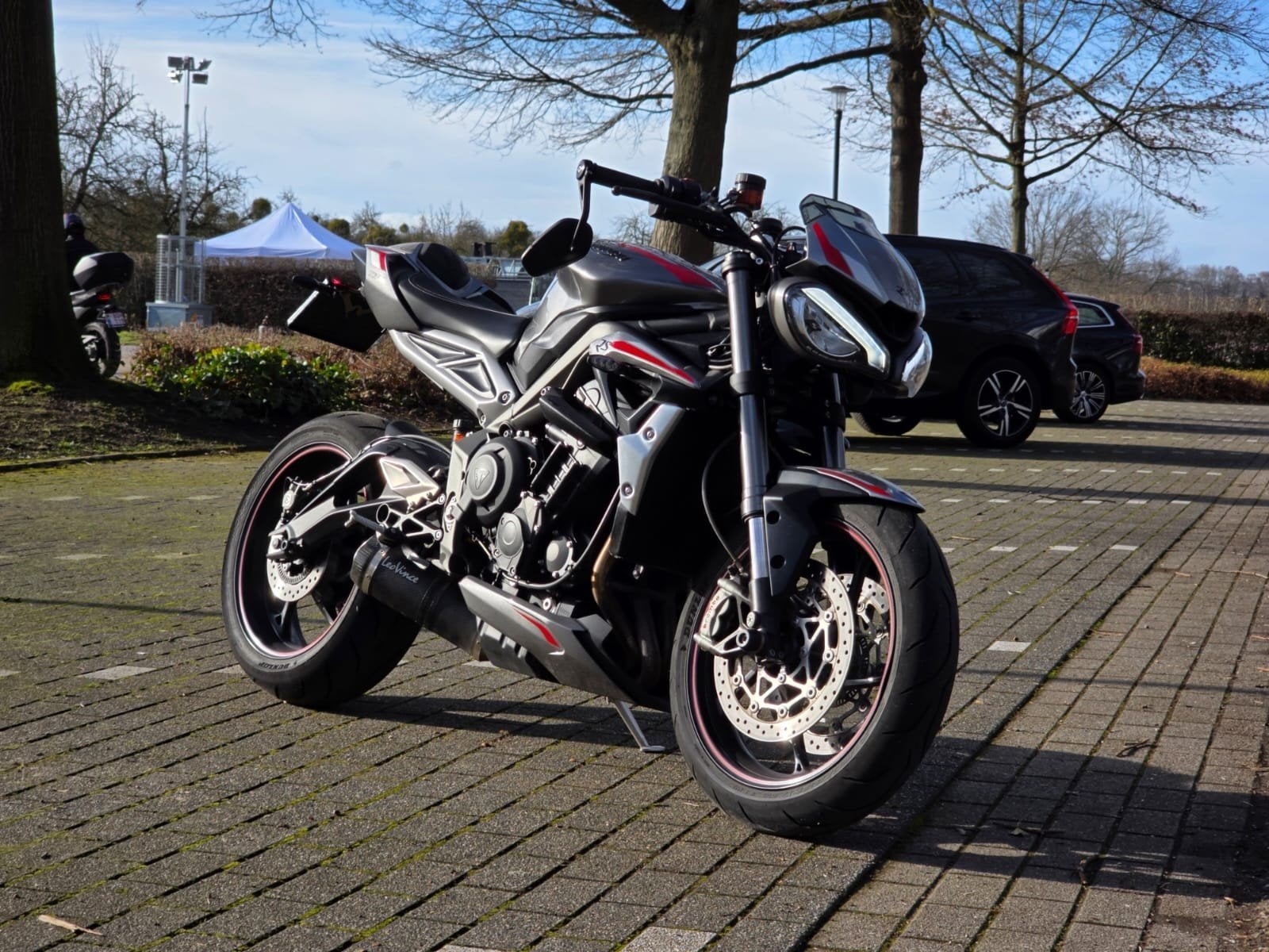Triumph Street Triple 765RS, Occasion, Motorrijbewijs A, Handvatverwarming, 3 cilinders