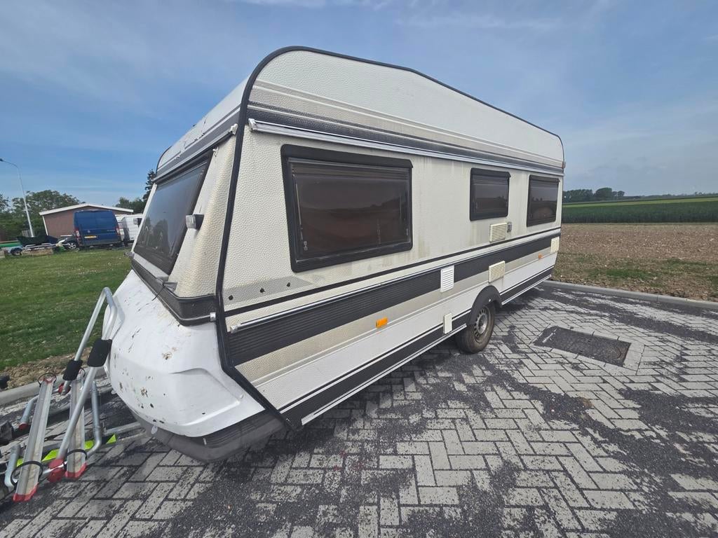 hobby 495 met duitse papieren, Caravans en Kamperen, Particulier, Hobby