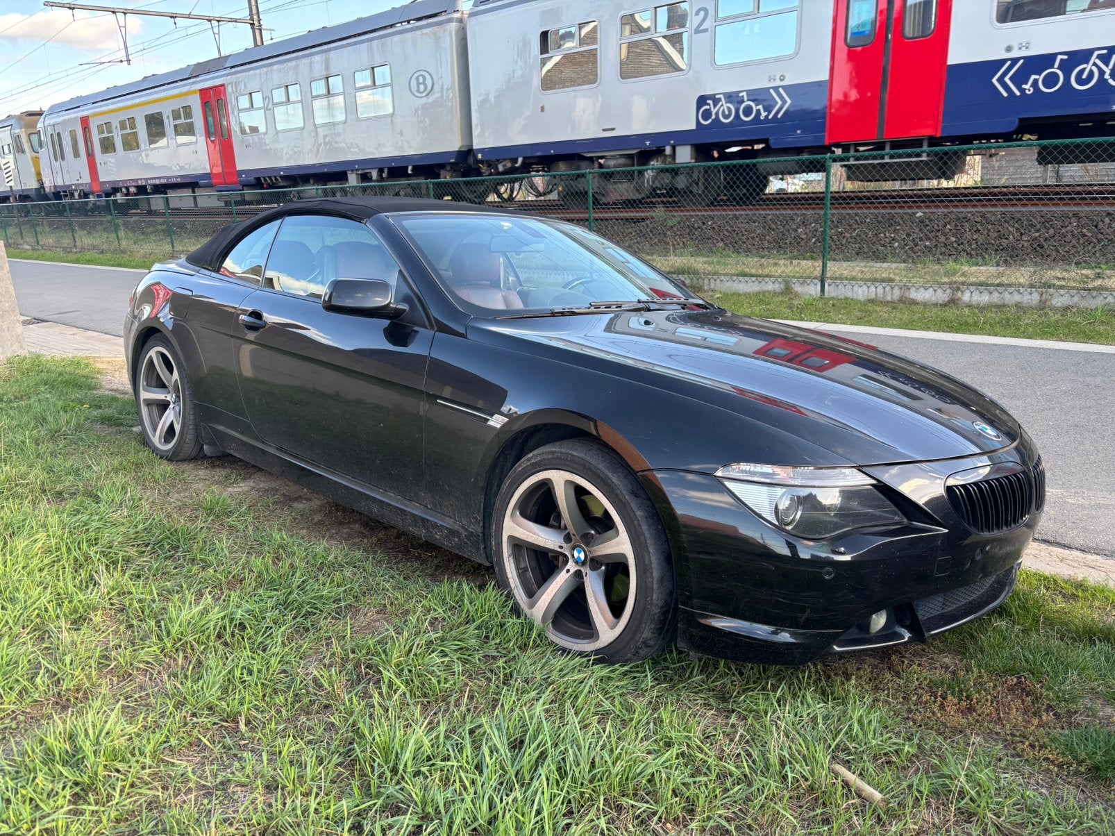 Mooie BMW 630I benzine LPG voor belegging of export ., Auto's, Automaat, Achterwielaandrijving, Cabriolet, Zwart