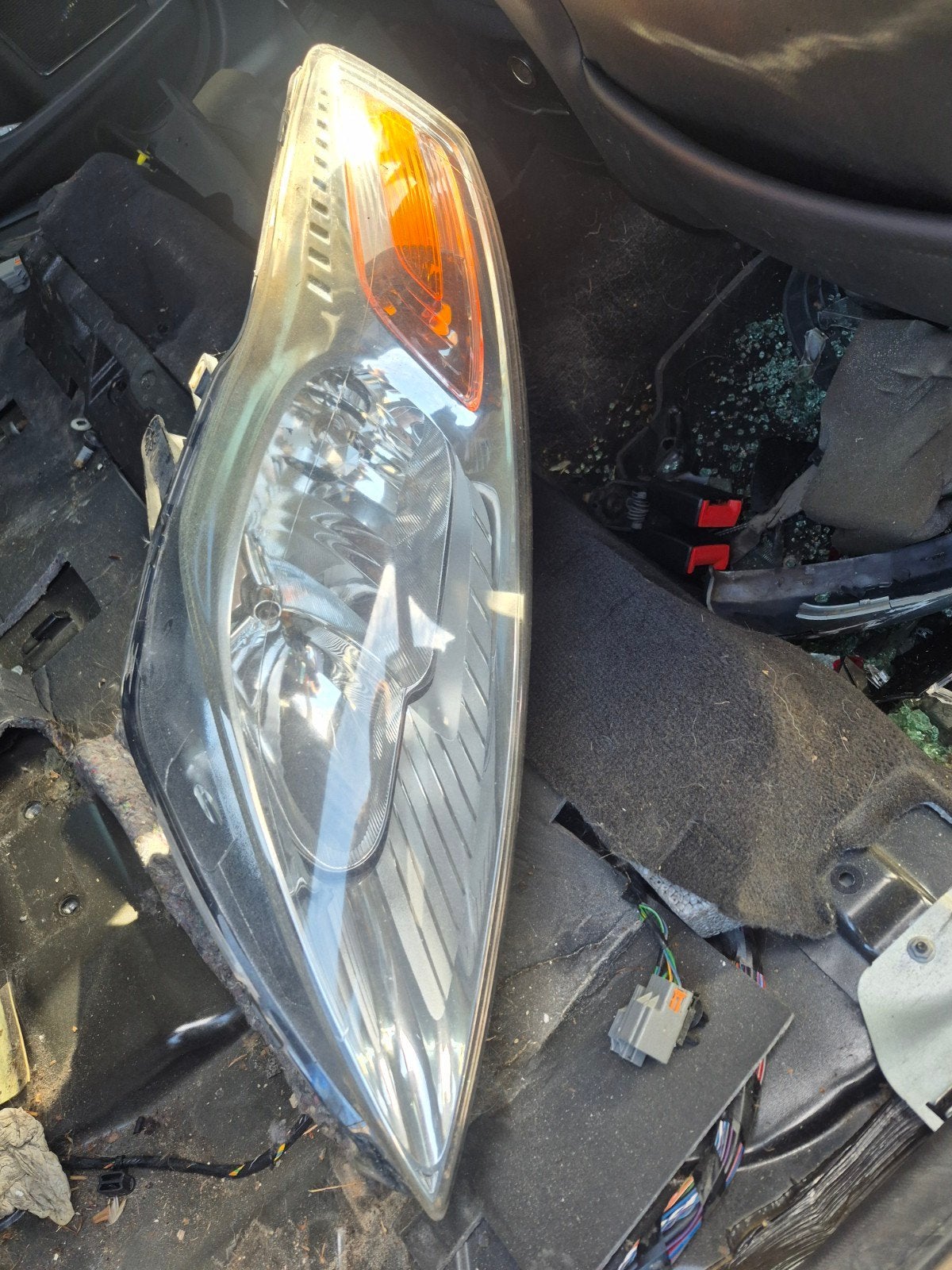 phare av ford mondeo, Enlèvement, Ford