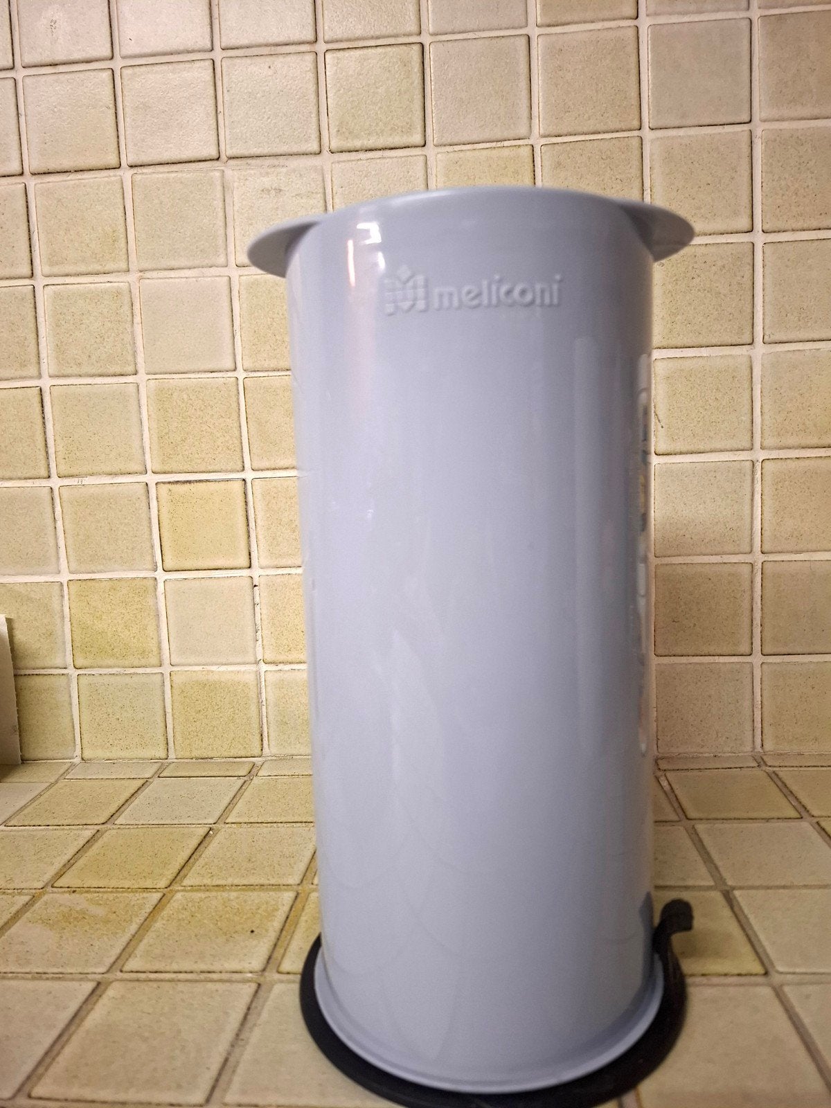 Meliconi flessrnpers en blikjespers, Maison & Meubles, Accessoires pour la Maison | Poubelles, Enlèvement, Synthétique
