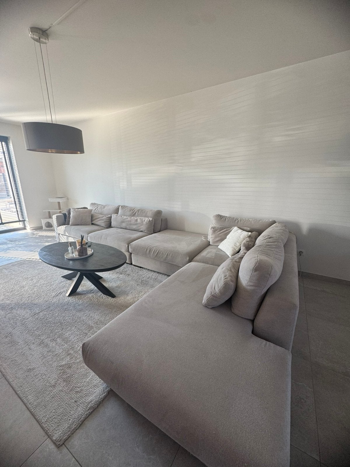 Canapé d'angle beige de luxe + causeuse — Très confortable, Enlèvement, Comme neuf