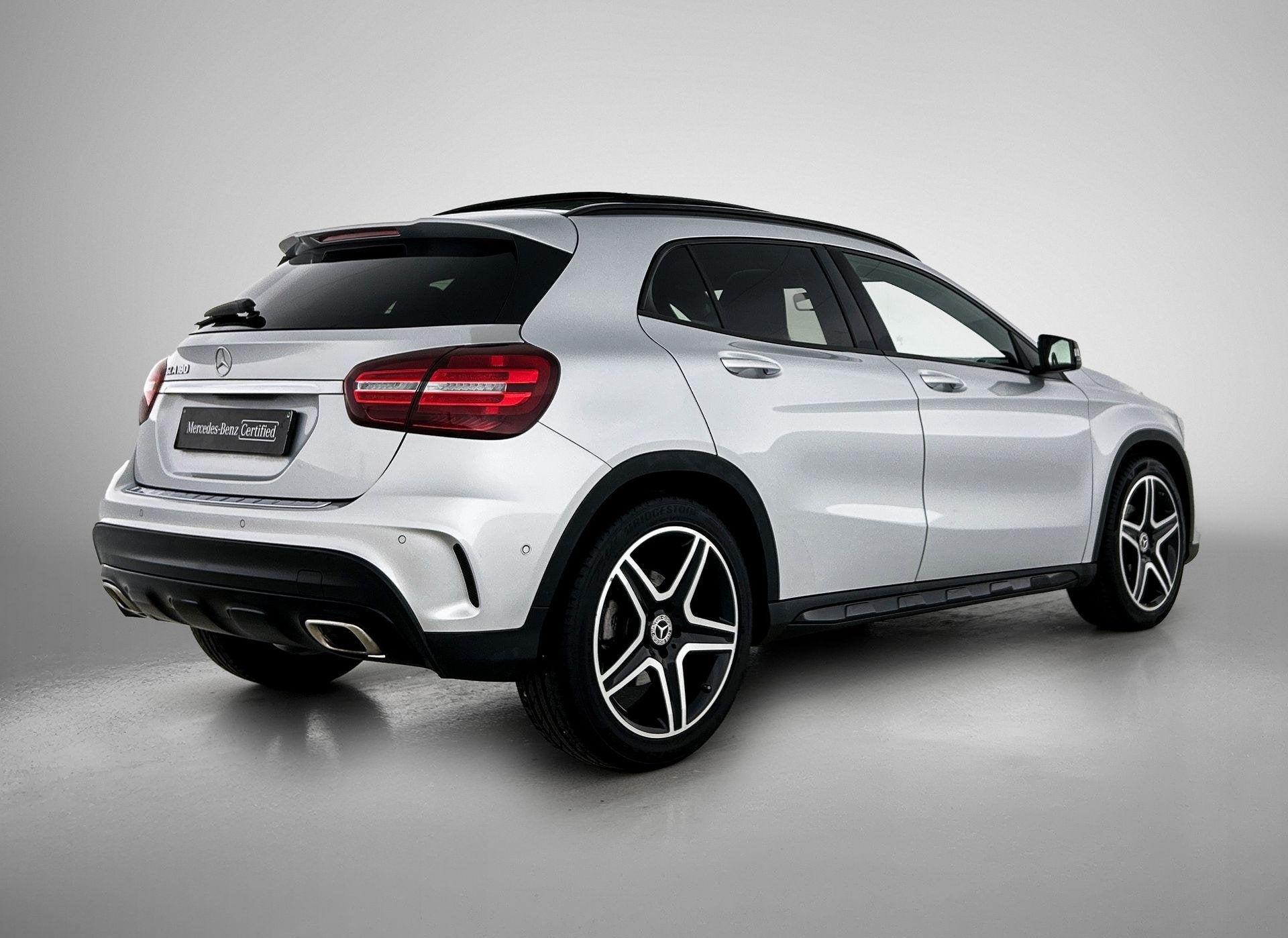 Mercedes-Benz GLA-Klasse 180 AMG Line | Panoramisch Dak | Sm, Argent ou Gris, Achat, Euro 6, Entreprise