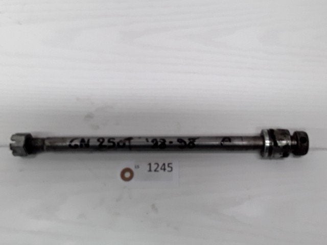 GN250 1988 - 1998 Suzuki As As achterwiel D1-26997, Motos