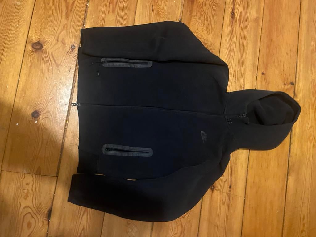 Nike tech vest, Kleding | Heren, Sportkleding, Ophalen, Maat 48/50 (M), Zwart, Zo goed als nieuw