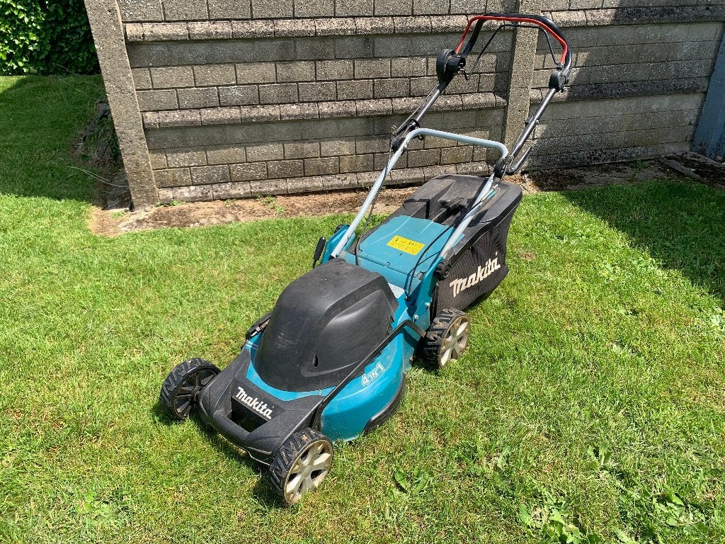 Makita elektrische grasmaaier ELM4613 – 1800W, 460mm, Tuin en Terras, Ophalen of Verzenden, Elektrische grasmaaier