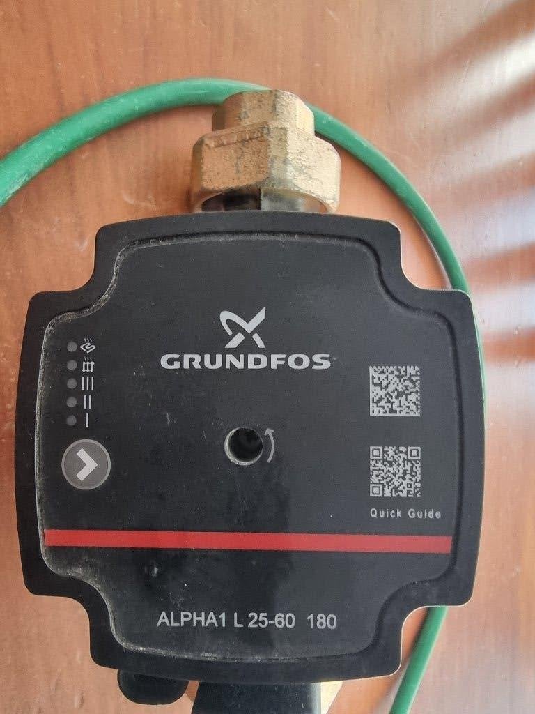 circulatiepomp Grundfos Alpha1, Doe-het-zelf en Bouw, Chauffageketels en Boilers, Ophalen of Verzenden, Gebruikt, Onderdeel, 3 t/m 5 jaar oud